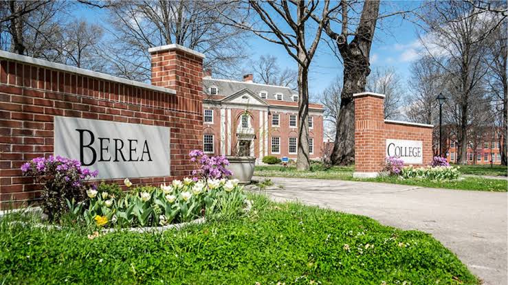 USA Berea College Scholarships 2025 for International Students | Apply Now